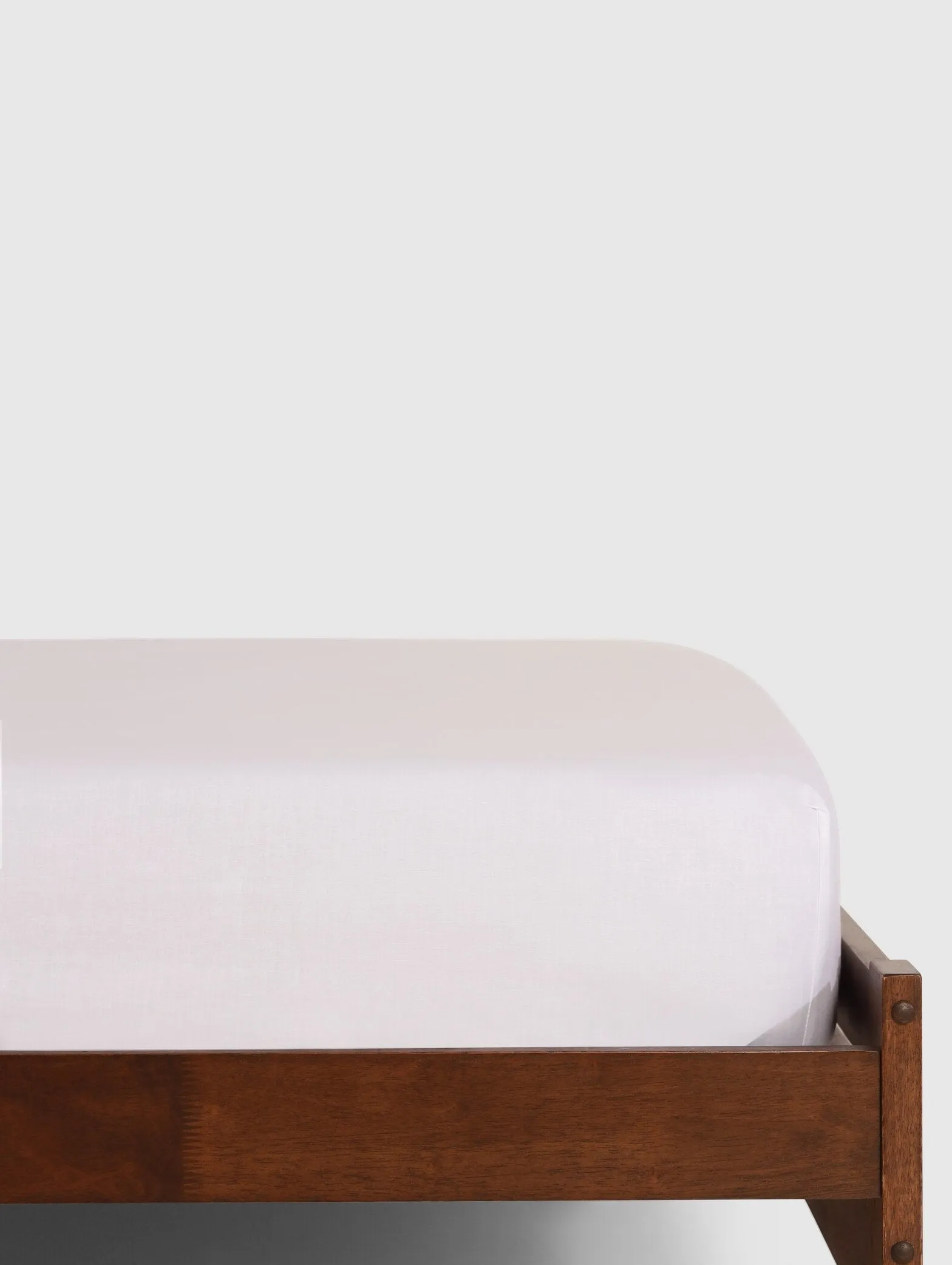 200TC Standard Length Fitted Sheet - White