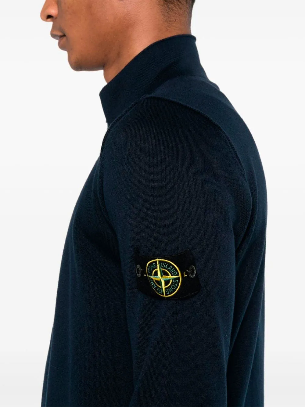 Compass-badge cardigan