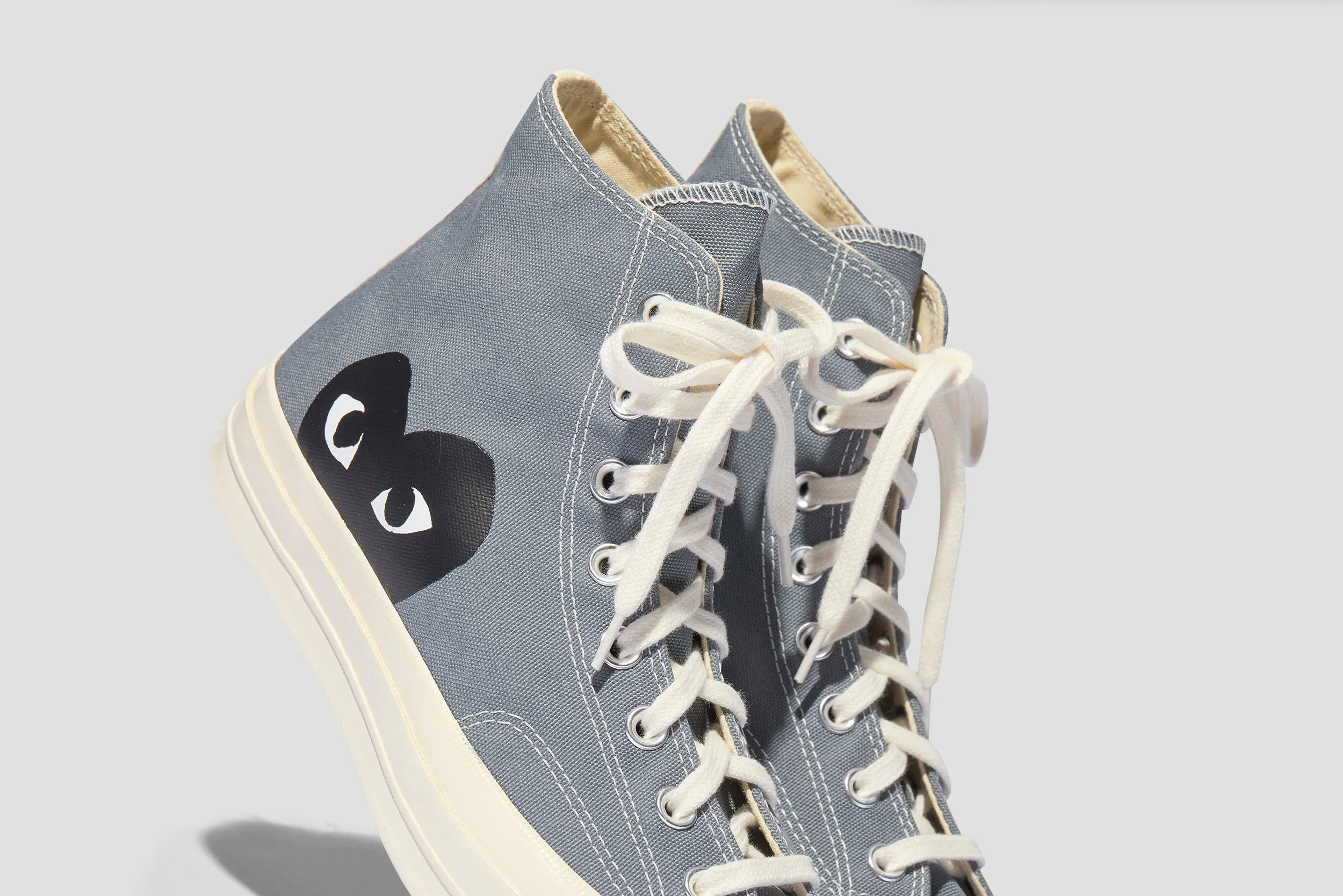 CONVERSE - BLACK HEART CHUCK TAYLOR ALL STAR '70 HIGH P1K122 Grey