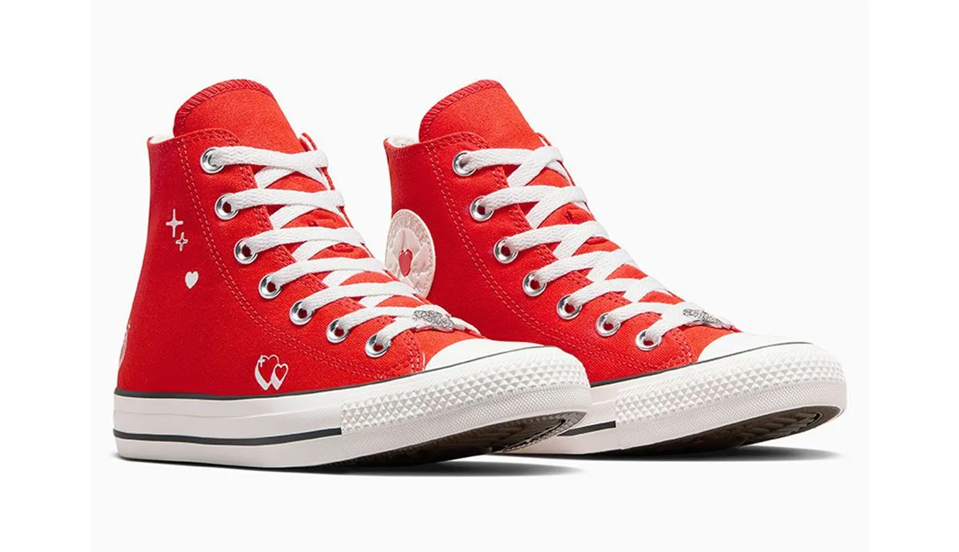 Converse Chuck Taylor All Star Y2K Heart High Top