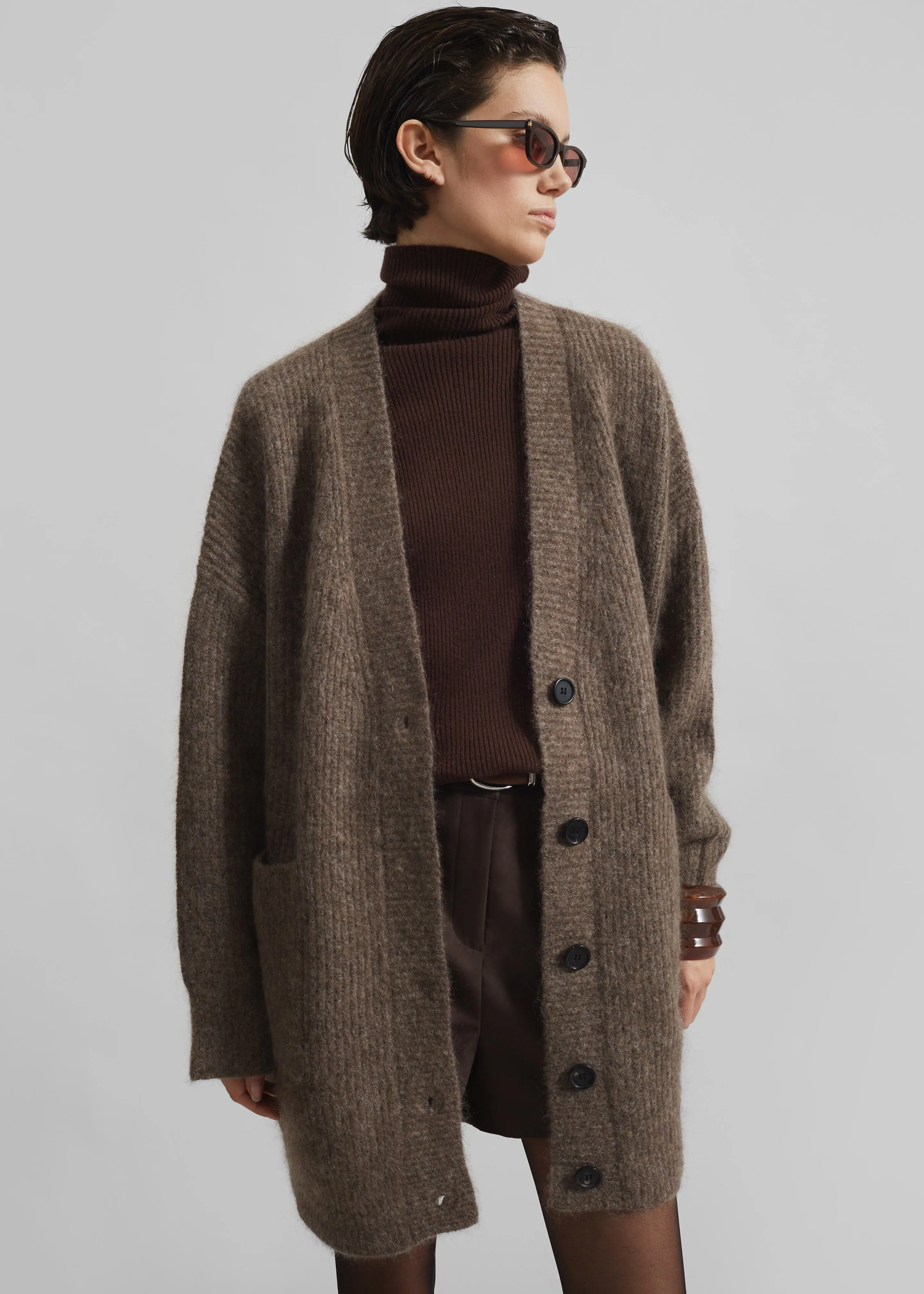 Devar Turtleneck Sweater - Brown