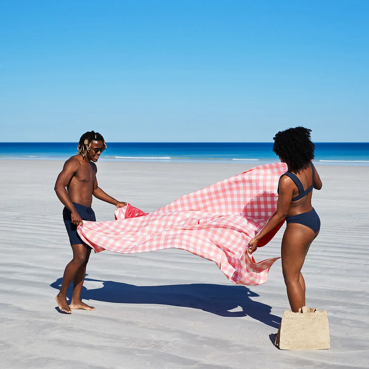 Dock & Bay Picnic Blanket - Strawberries & Cream