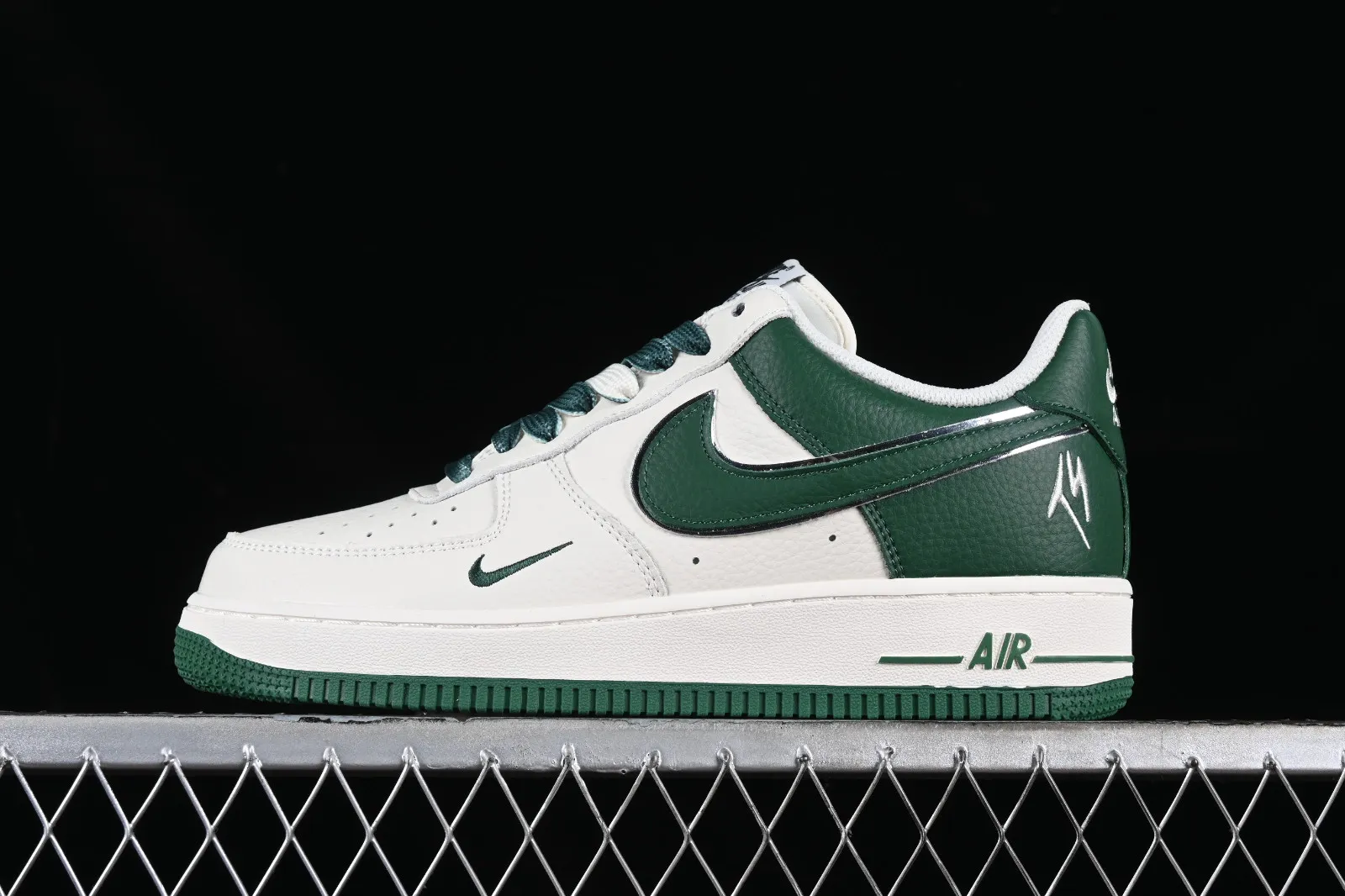 Fat Joe x Nike Air Force 1 07 Low Off White Dark Green lO5636-777