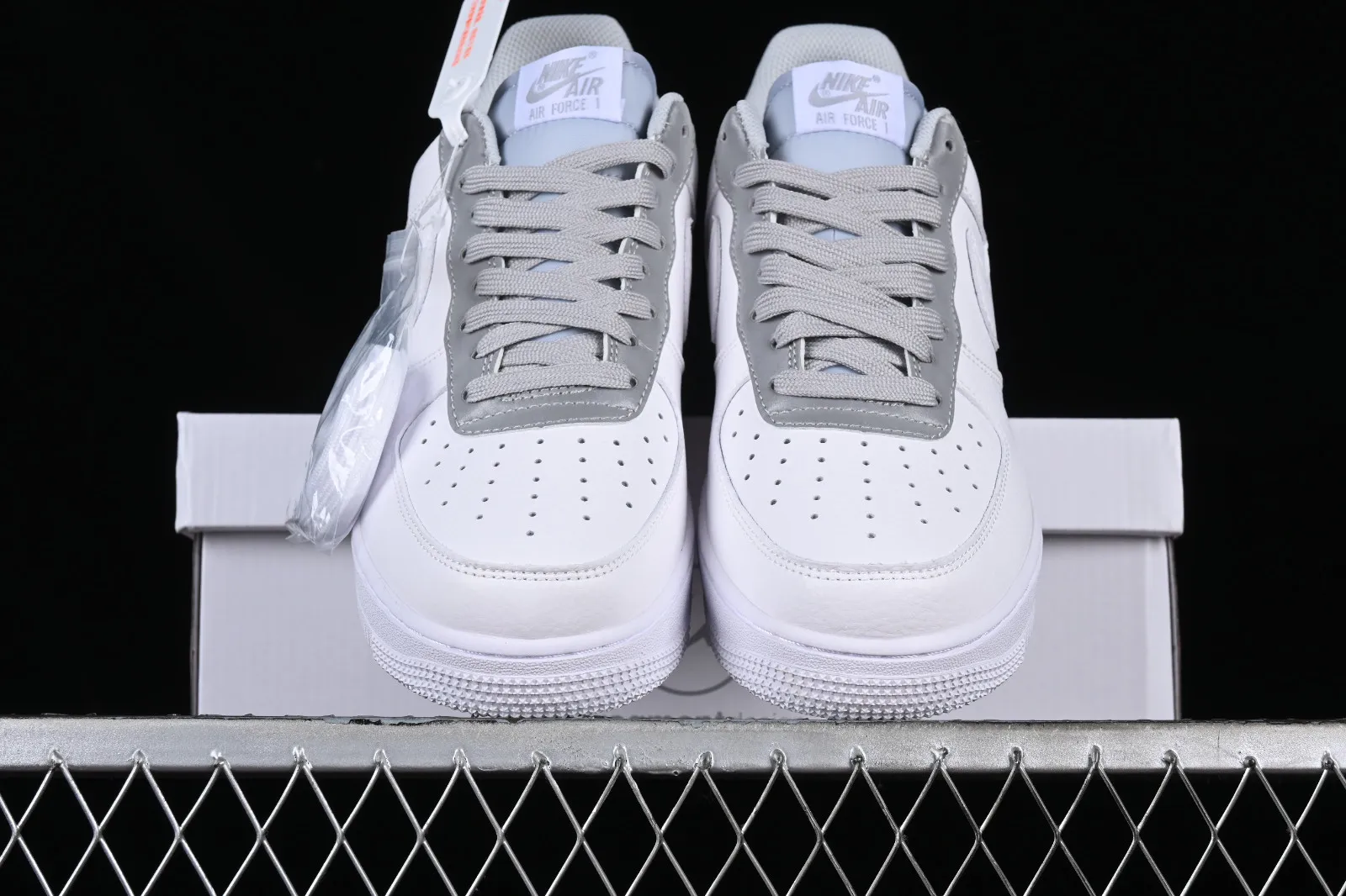 Fragment design x Nike Air Force 1 07 Low White Grey TT0801-605