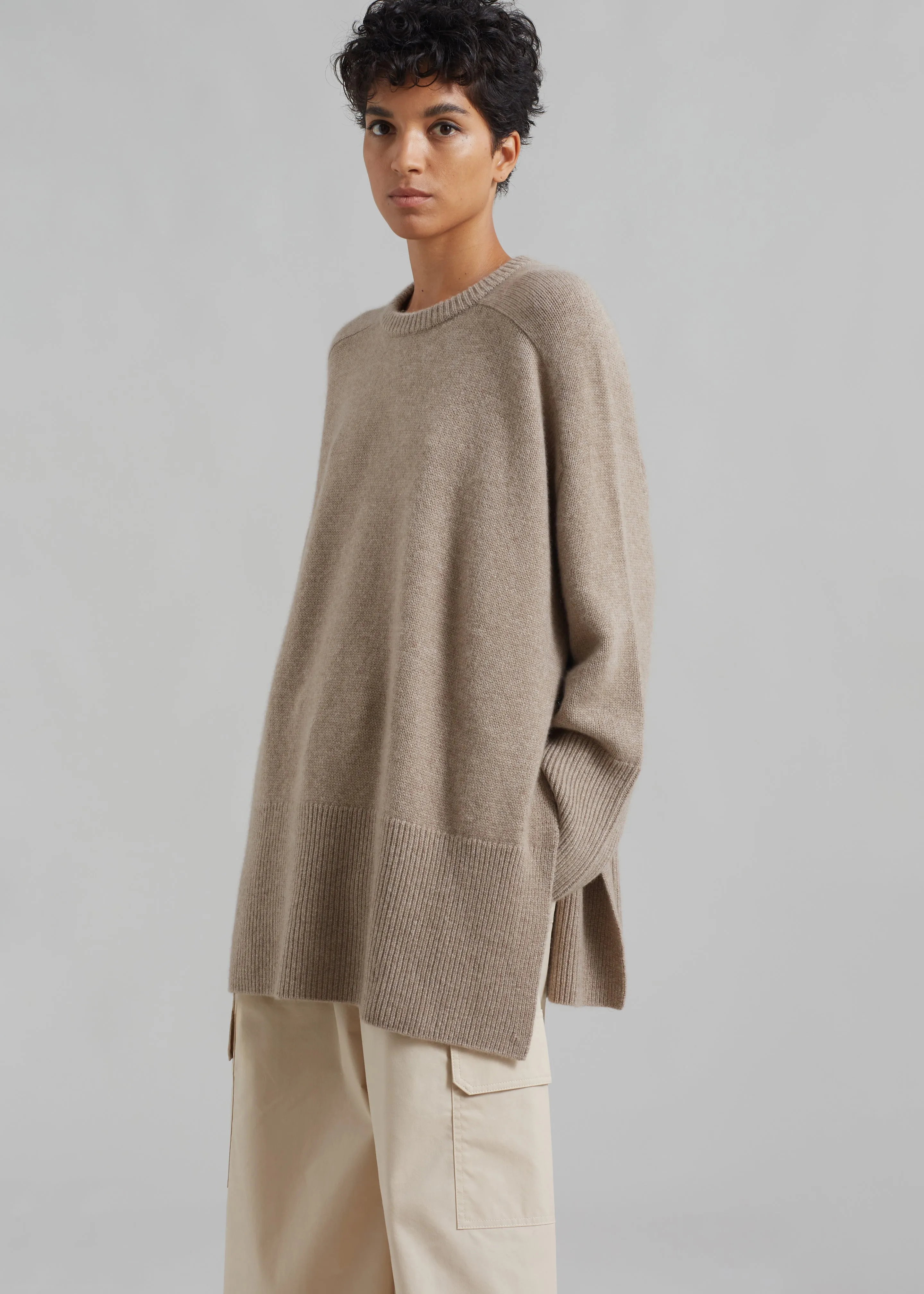 Kairon Cashmere Crewneck Sweater - Beige