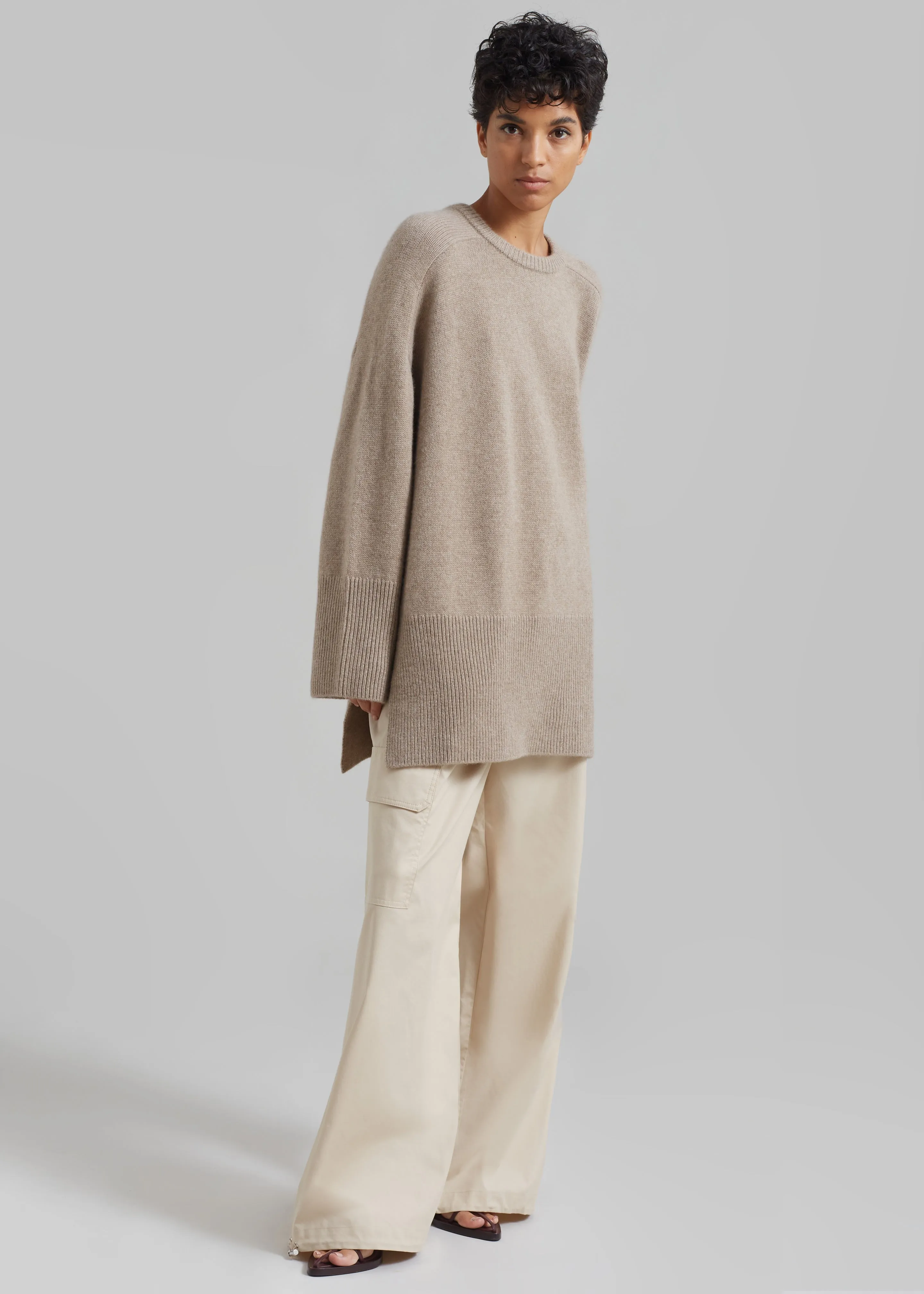 Kairon Cashmere Crewneck Sweater - Beige