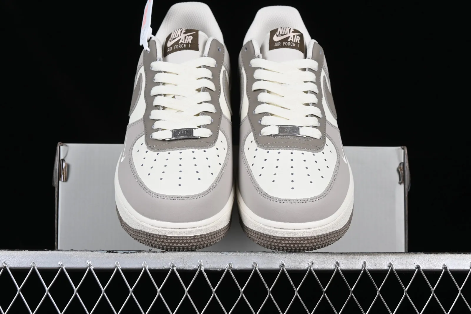 Nike Air Force 1 07 Low Grey Off White DB3301-188