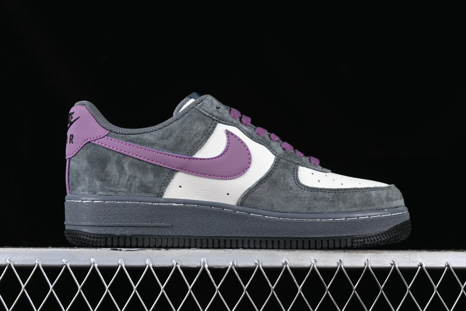 Nike Air Force 1 07 Low Grey Purple CW1188-111