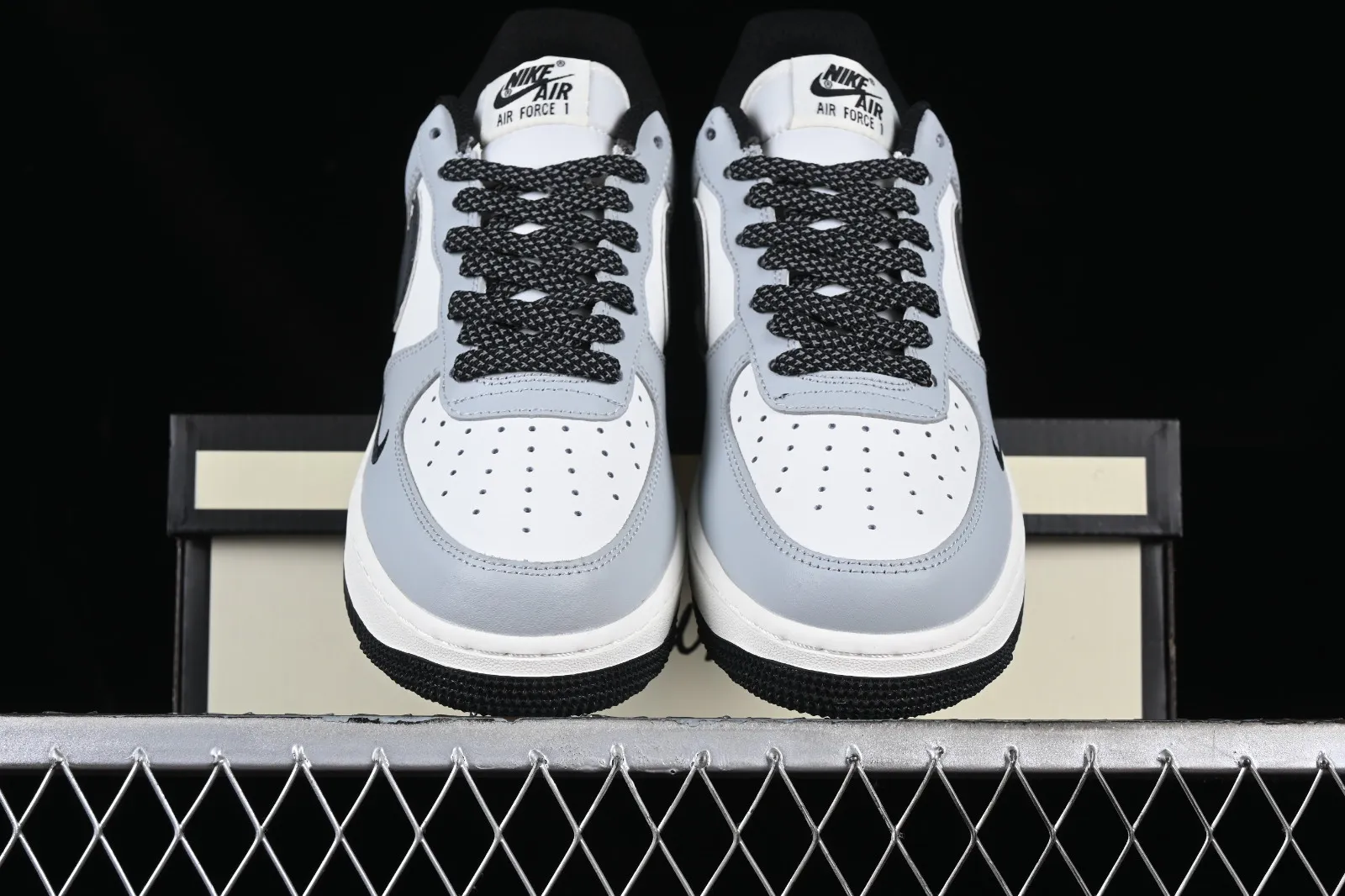 Nike Air Force 1 07 Low Grey White Black KP3069-021