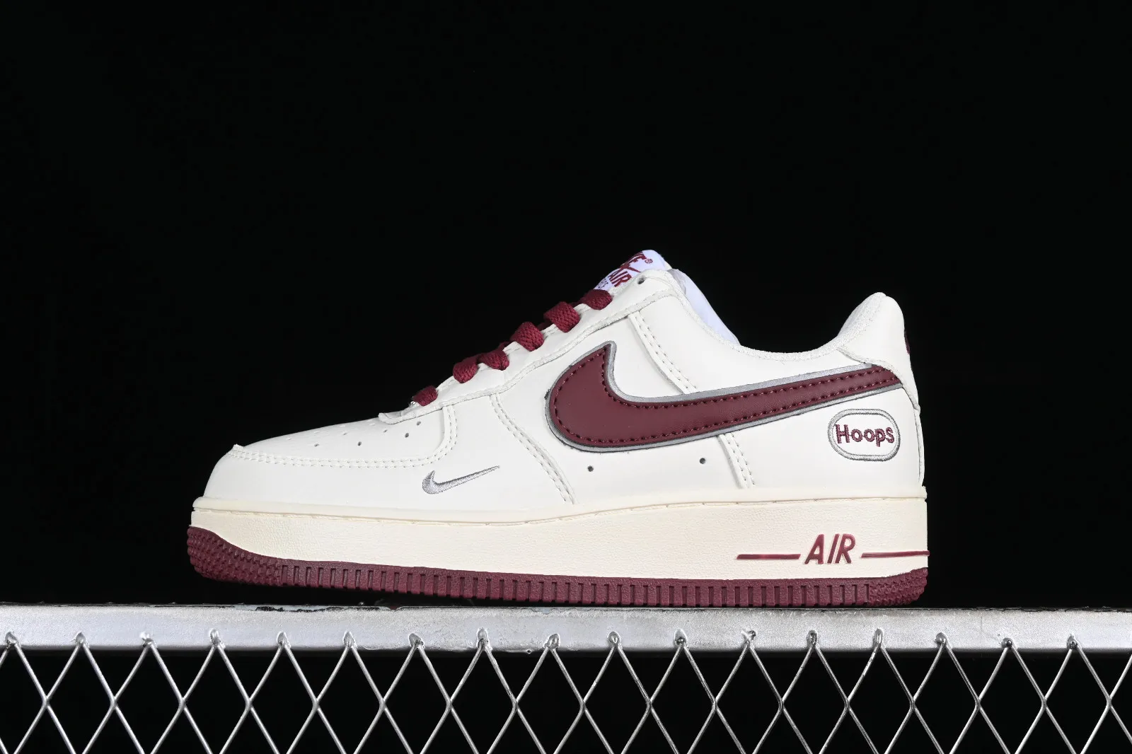 Nike Air Force 1 07 Low Hoops White Dark Red HP2369-009