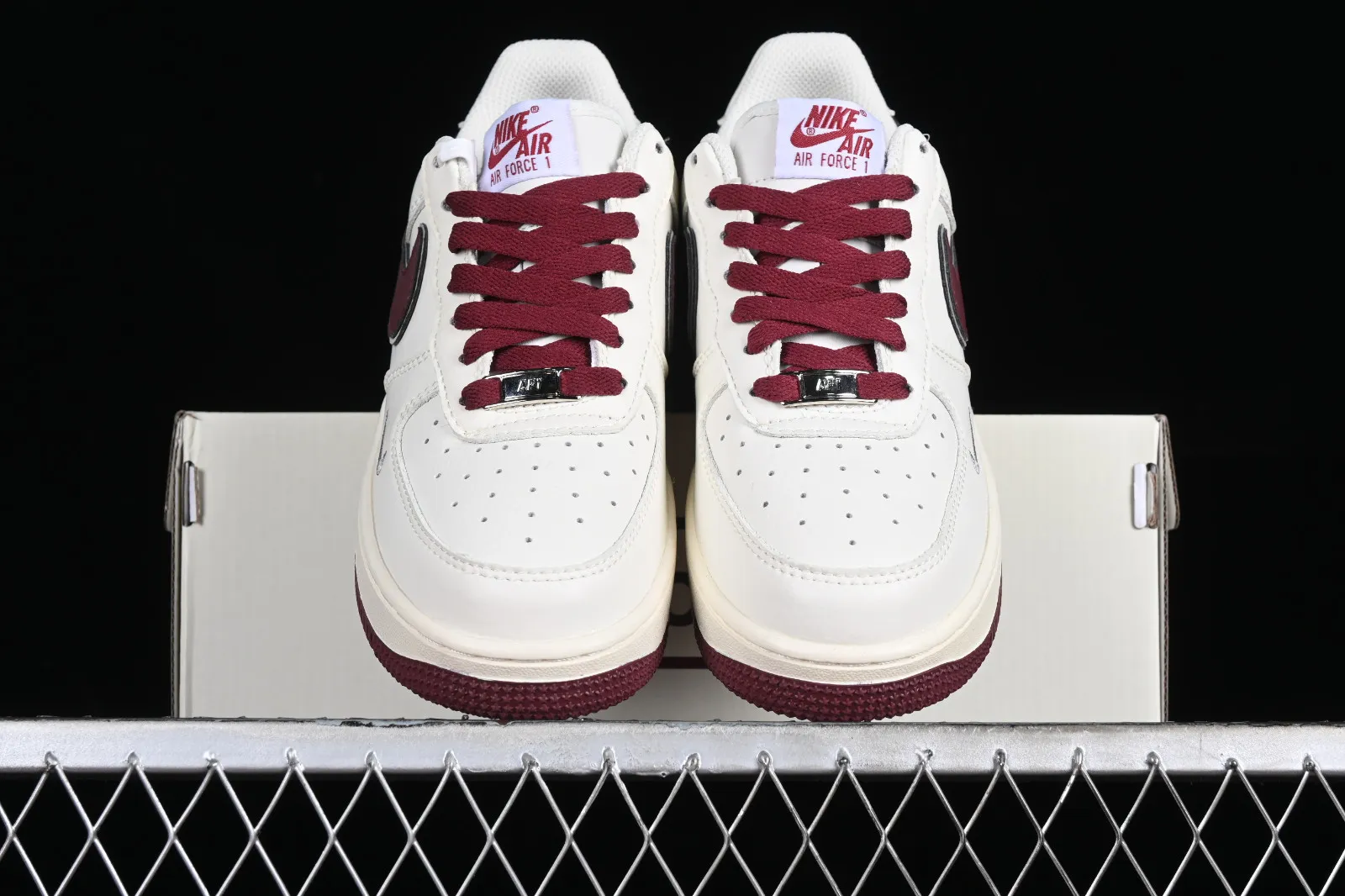 Nike Air Force 1 07 Low Hoops White Dark Red HP2369-009