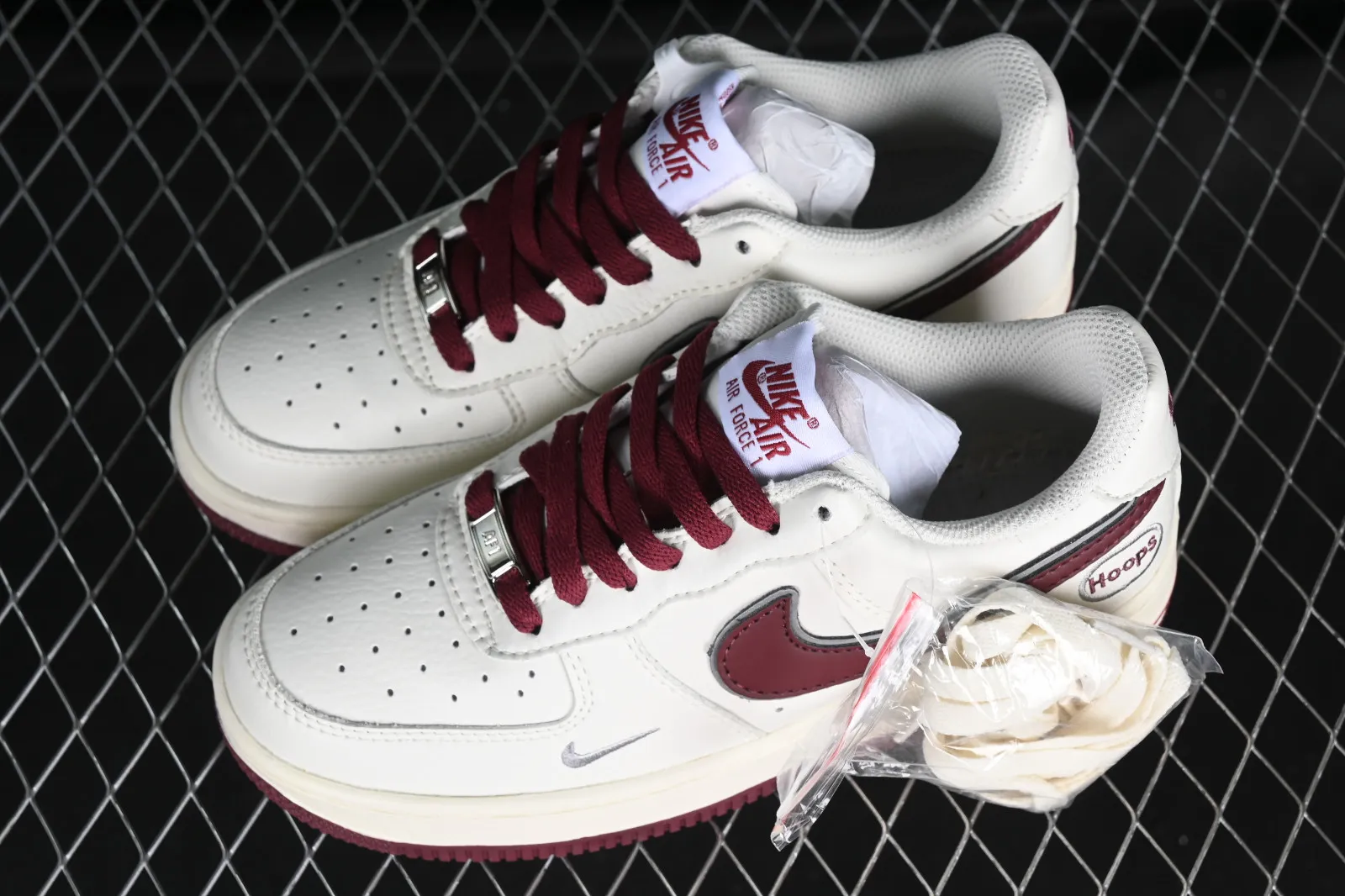 Nike Air Force 1 07 Low Hoops White Dark Red HP2369-009