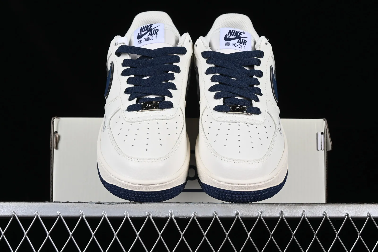 Nike Air Force 1 07 Low Hoops White Navy Blue HP2369-008