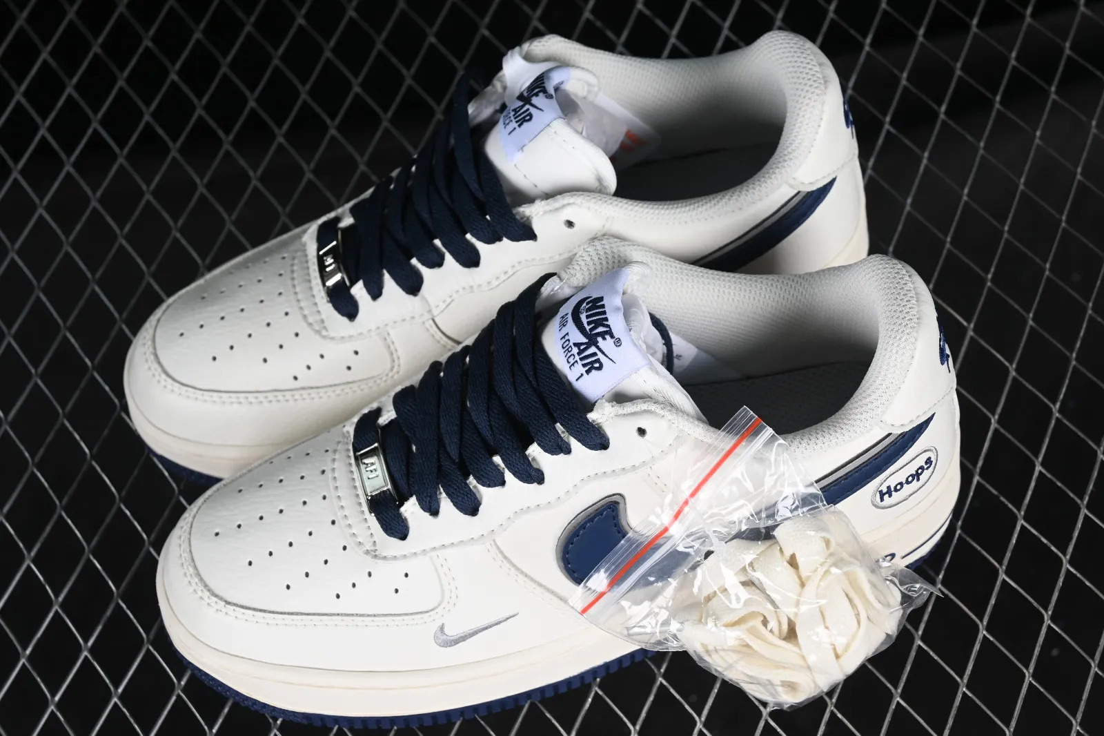 Nike Air Force 1 07 Low Hoops White Navy Blue HP2369-008