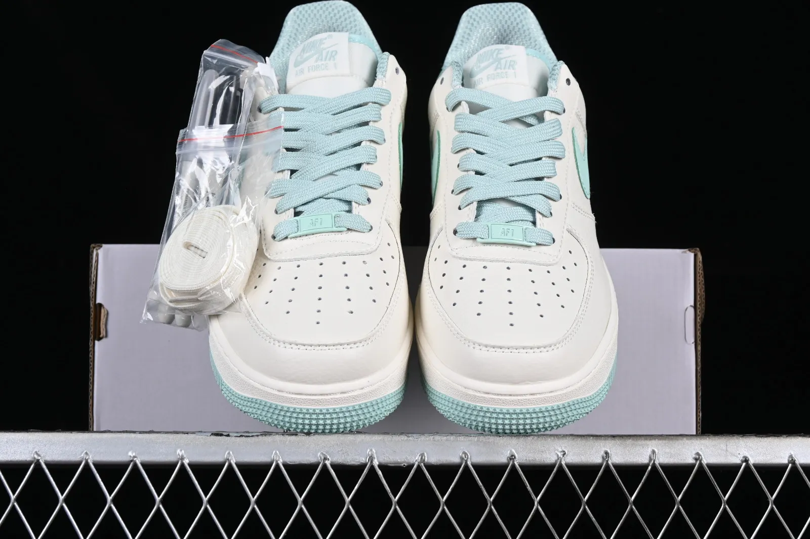 Nike Air Force 1 07 Low Ice Blue Off White TP0096-266