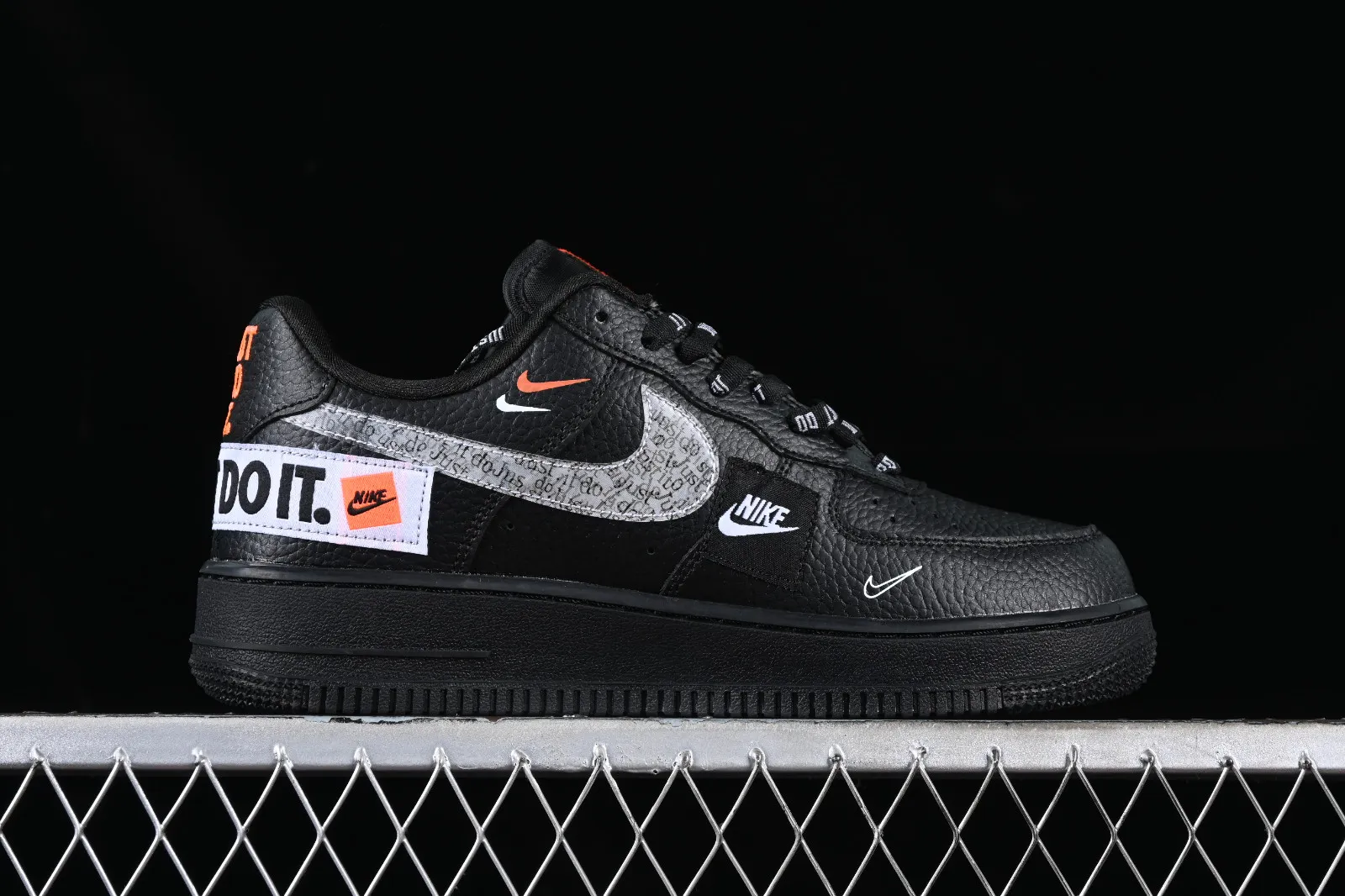 Nike Air Force 1 07 Low Just Do It Black White Orange AR7719-200