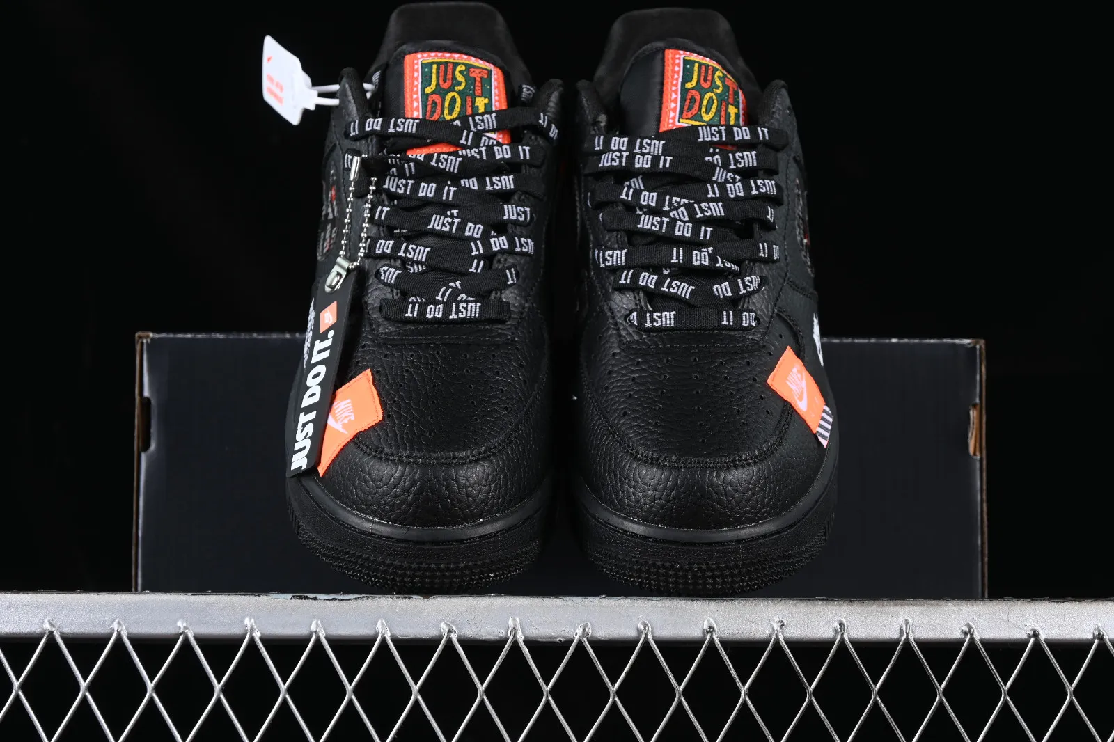 Nike Air Force 1 07 Low Just Do It Black White Orange AR7719-200