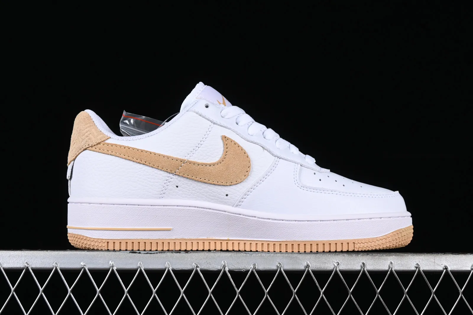 Nike Air Force 1 07 Low Khaki White CN2873-103