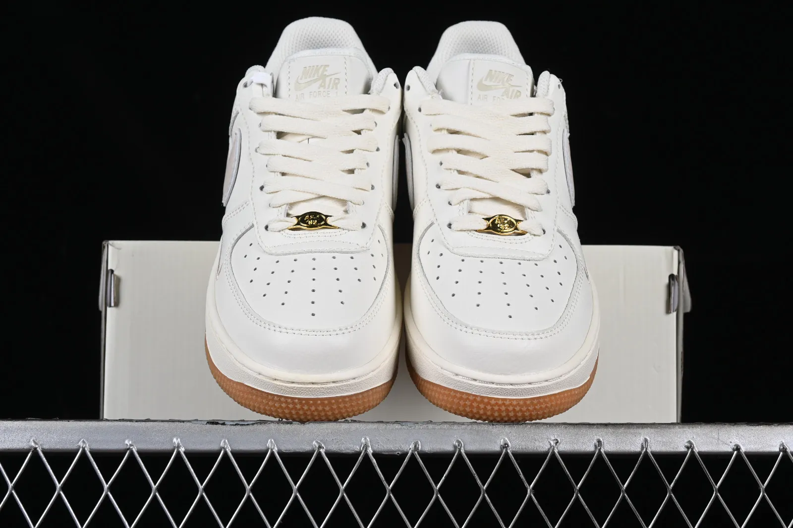 Nike Air Force 1 07 Low Off White Beige Gum Gold WA0531-305