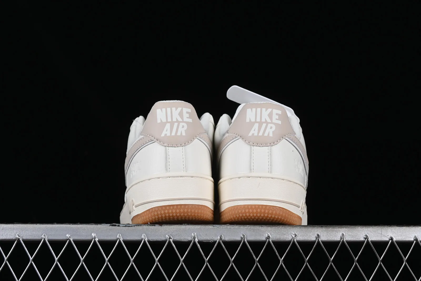 Nike Air Force 1 07 Low Off White Beige Gum Gold WA0531-305