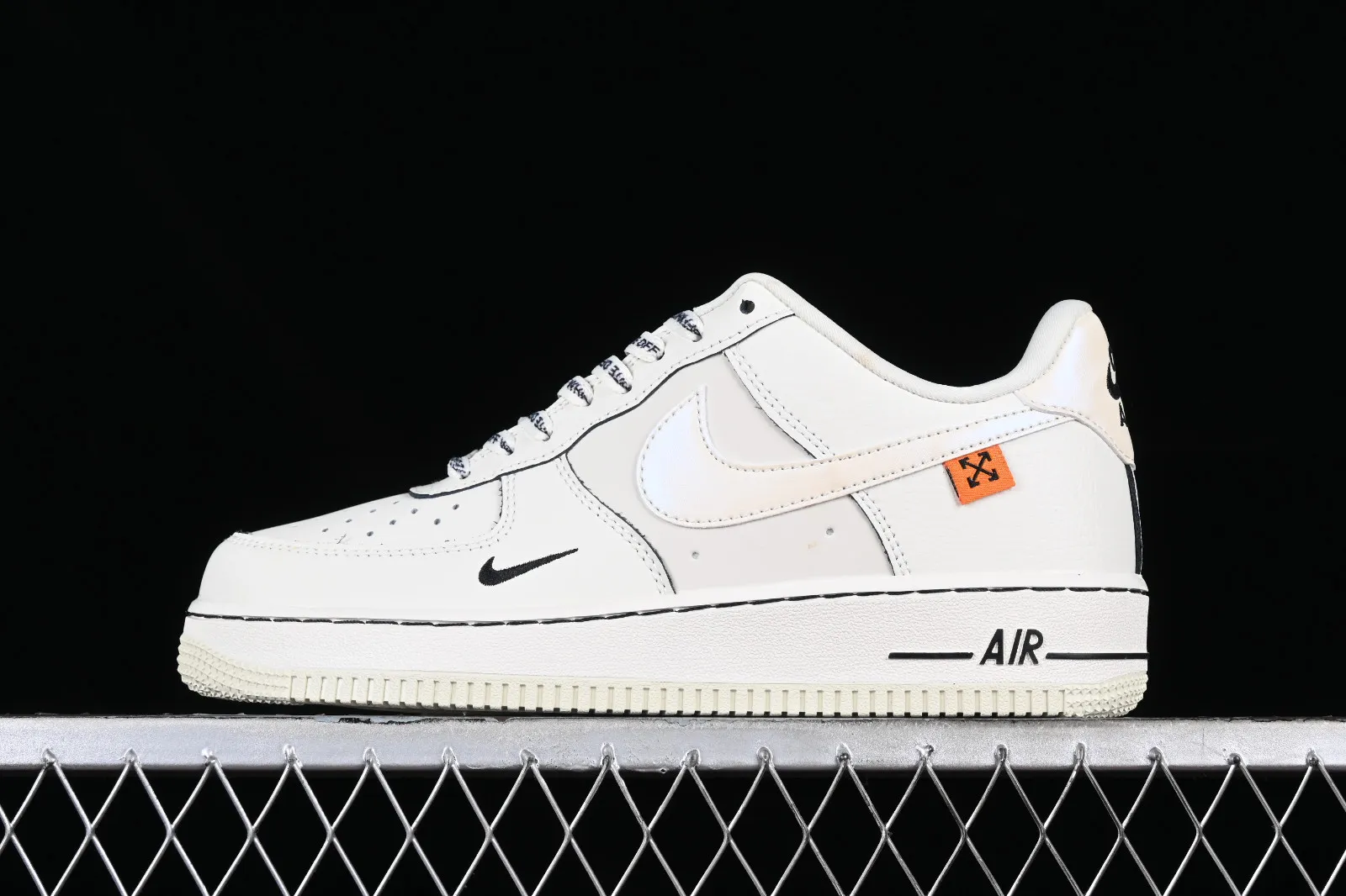 Nike Air Force 1 07 Low Off White Black Orange PF9055-765