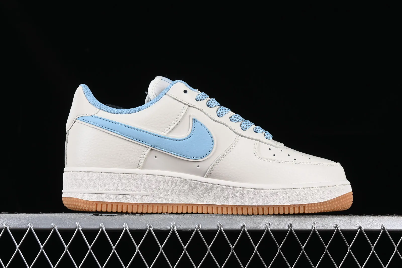 Nike Air Force 1 07 Low Off White Blue Gum HD1689-108