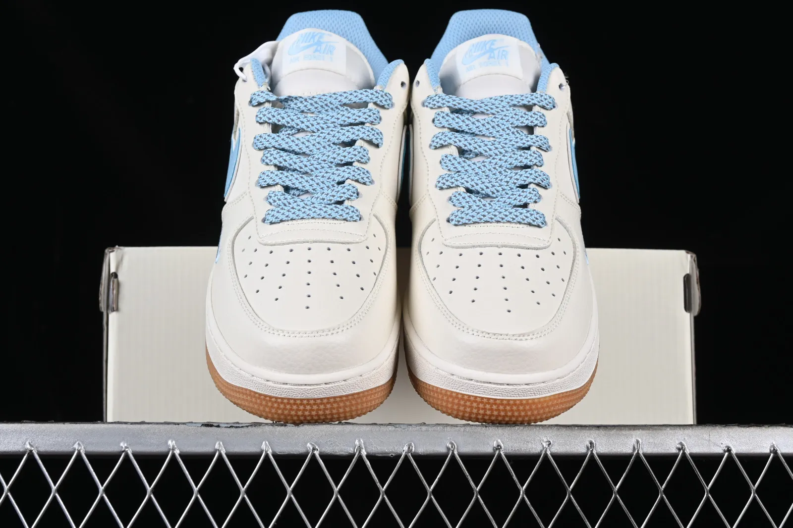 Nike Air Force 1 07 Low Off White Blue Gum HD1689-108