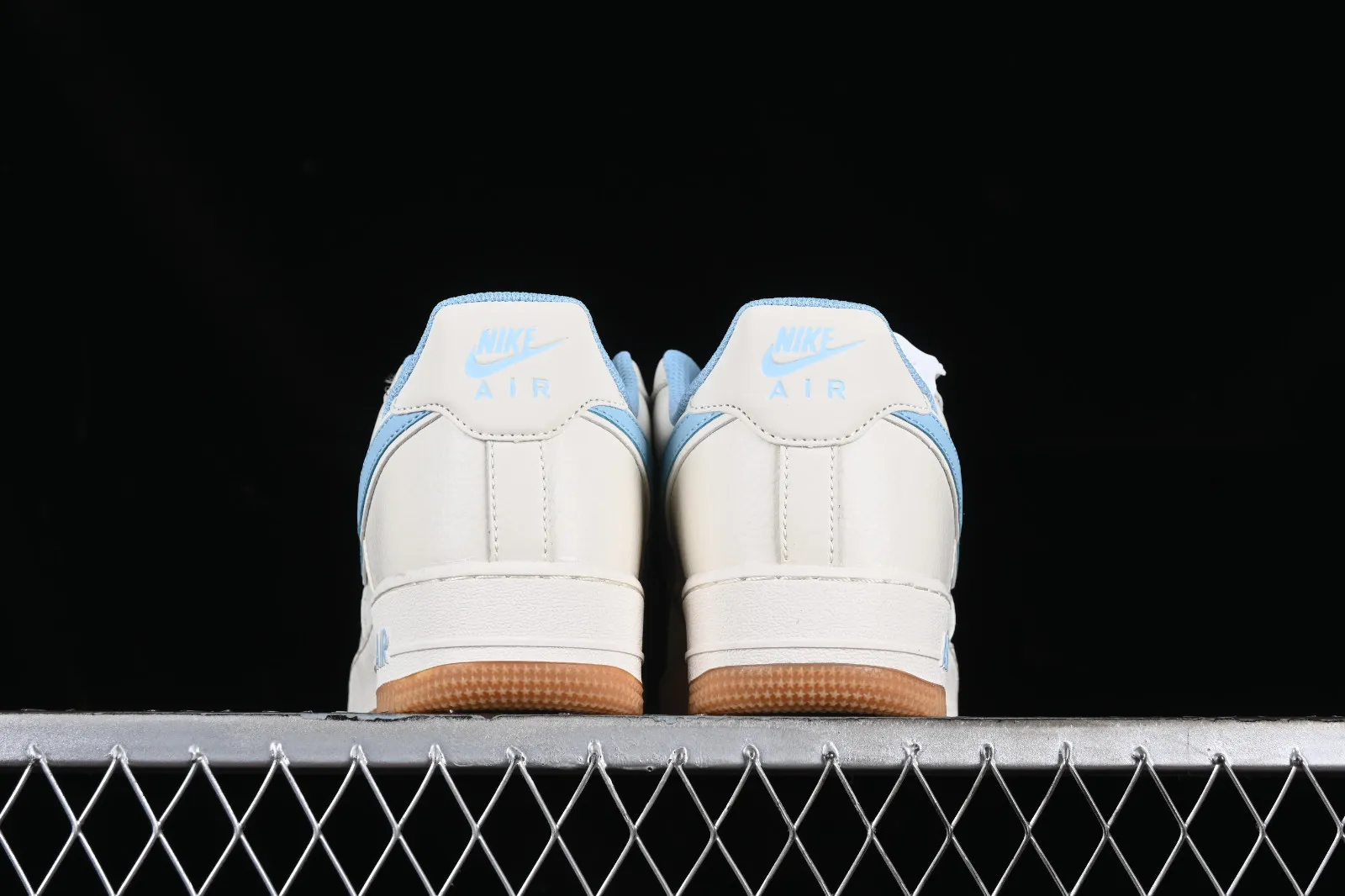 Nike Air Force 1 07 Low Off White Blue Gum HD1689-108