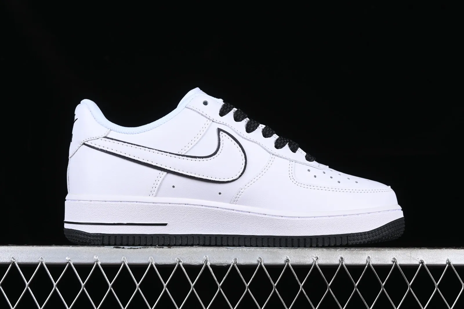 Nike Air Force 1 07 Low Sushi Club White Black NS0517-002