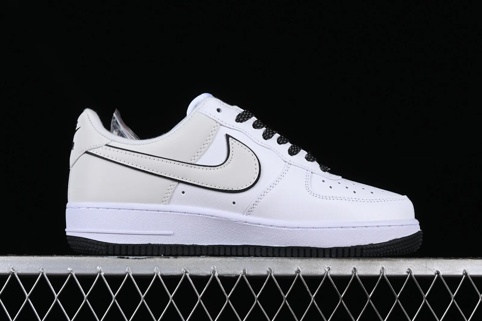 Nike Air Force 1 07 Low White Black Off White YZ8115-003