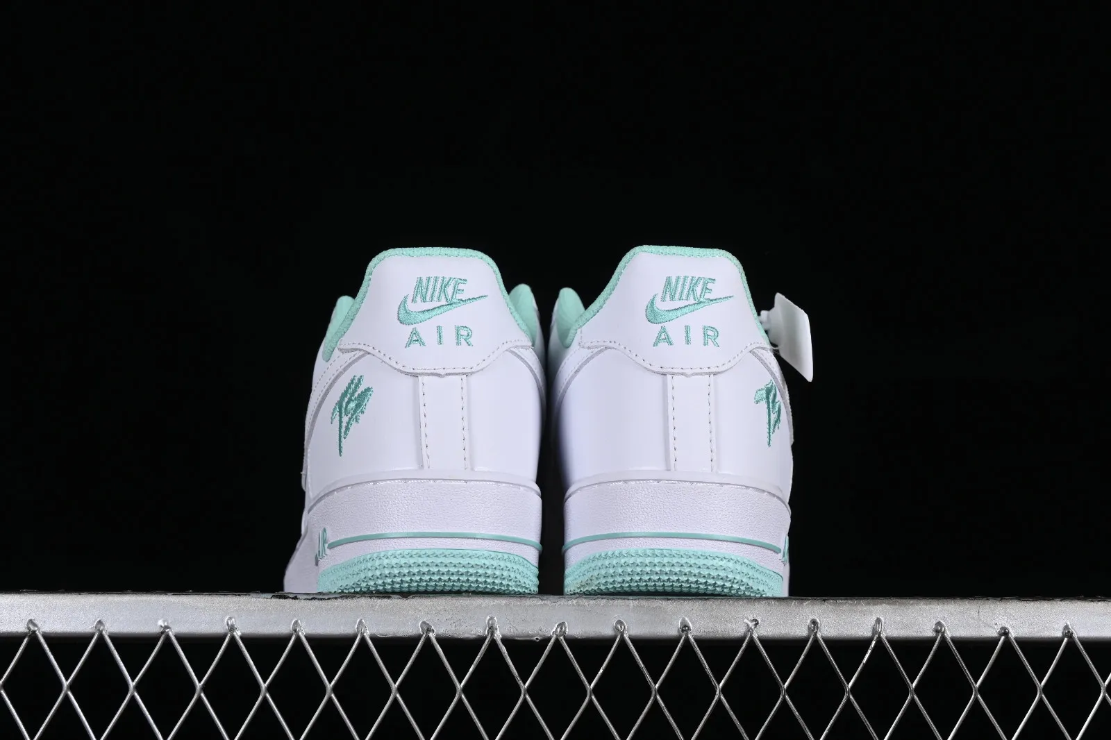 Nike Air Force 1 07 Low White Green PF9055-774