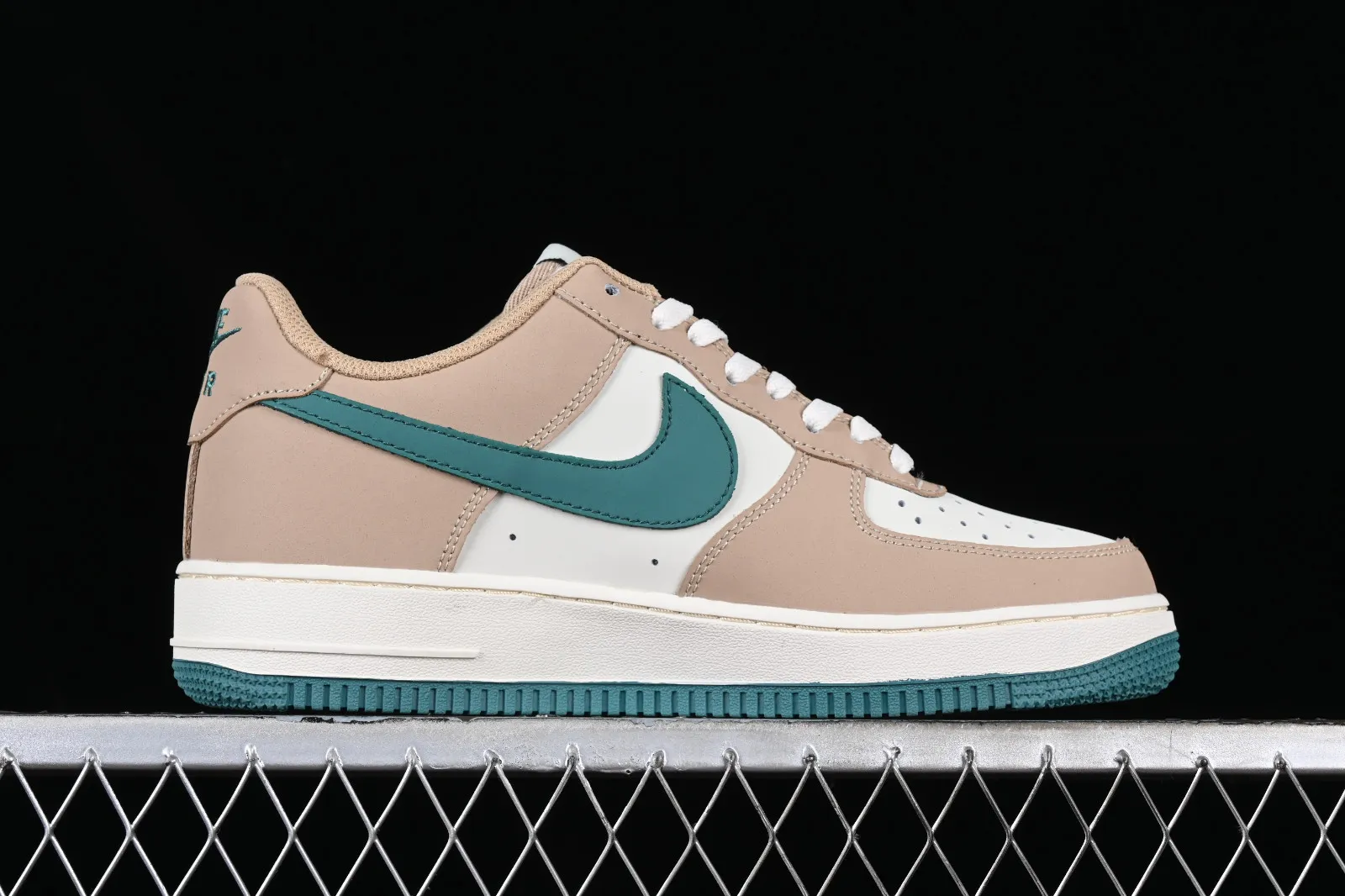 Nike Air Force 1 07 Low White Grey Green BS9055-723