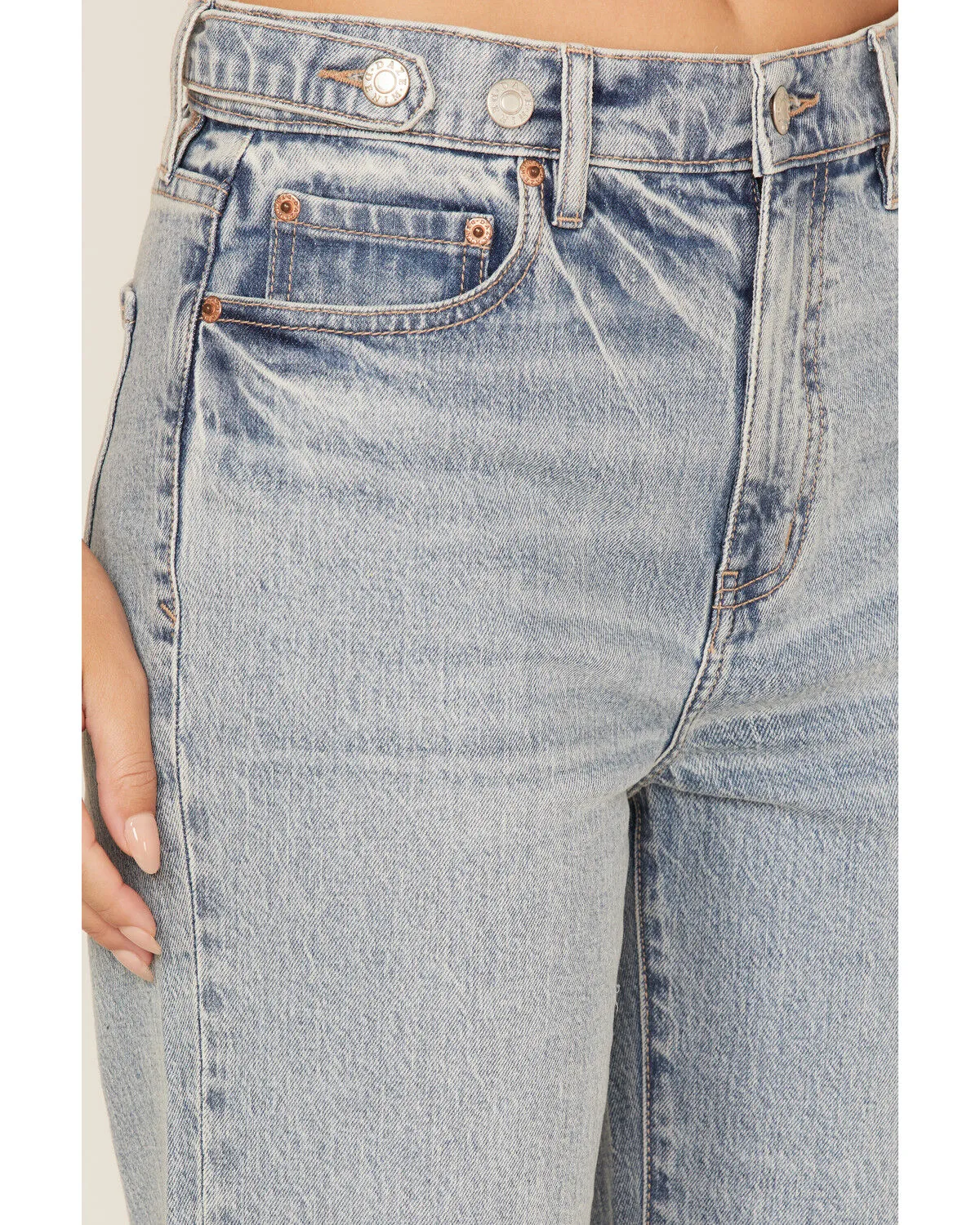 Product Name:  Daze Women's Medium Wash High Rise Straight Jeans