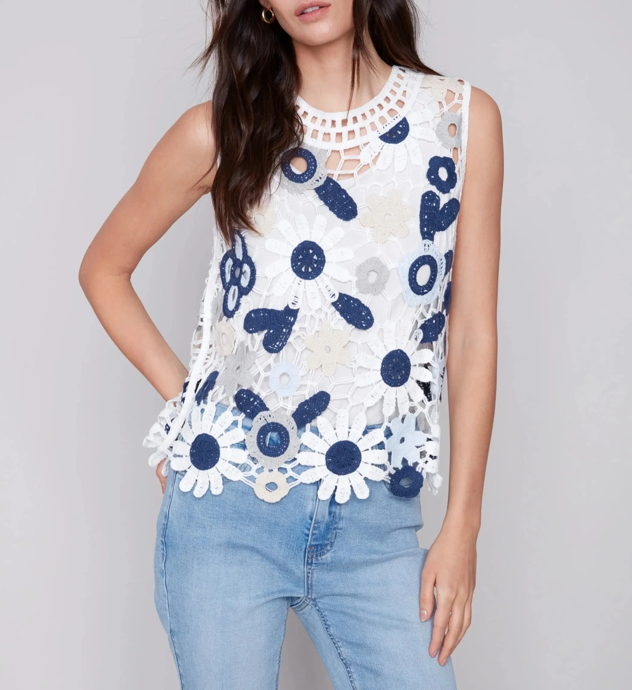 Sleeveless Crochet Top with Floral Pattern