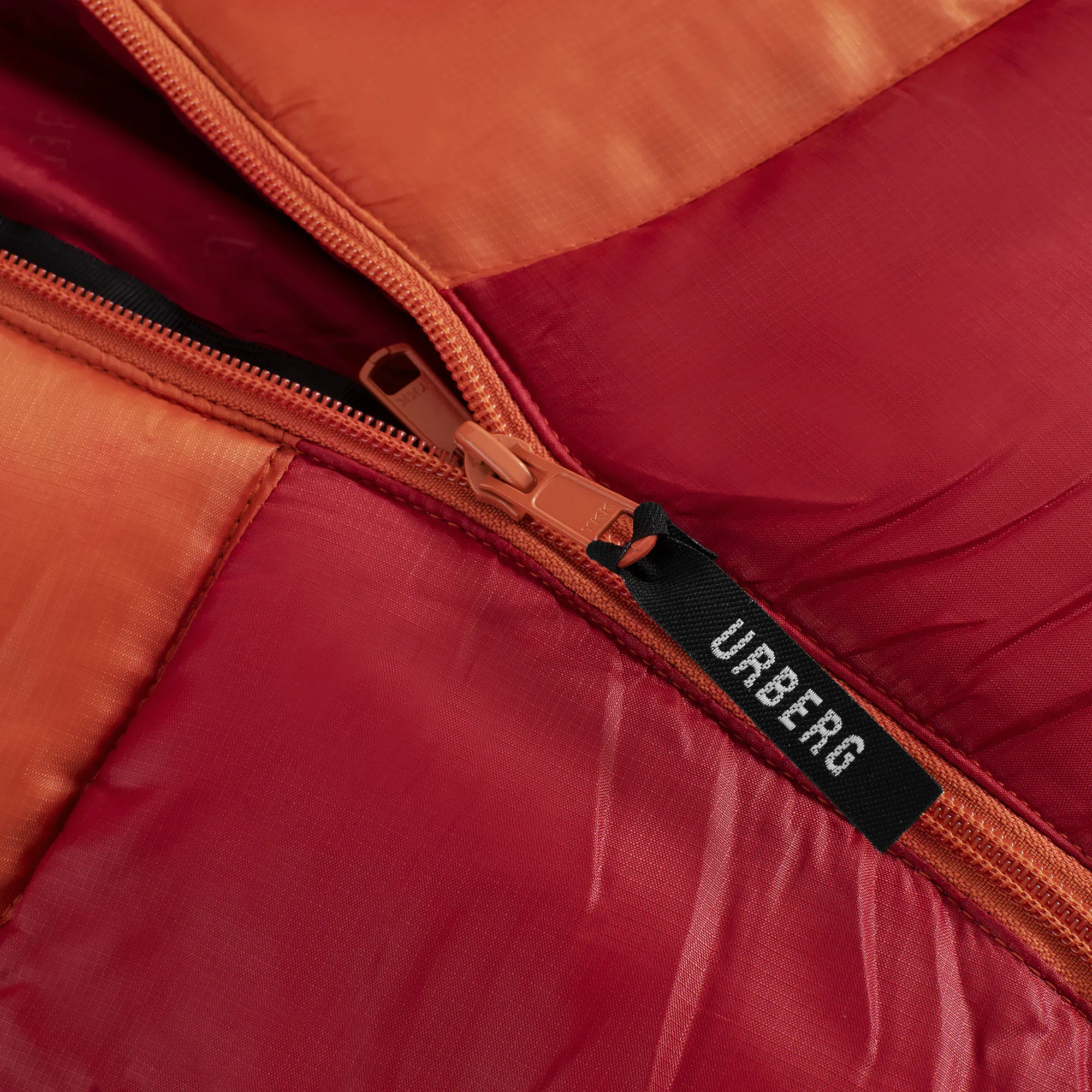 Urberg 3-season Sleeping Bag G5 Chili/Rio Red | Buy Urberg 3-season Sleeping Bag G5 Chili/Rio Red here | Outnorth